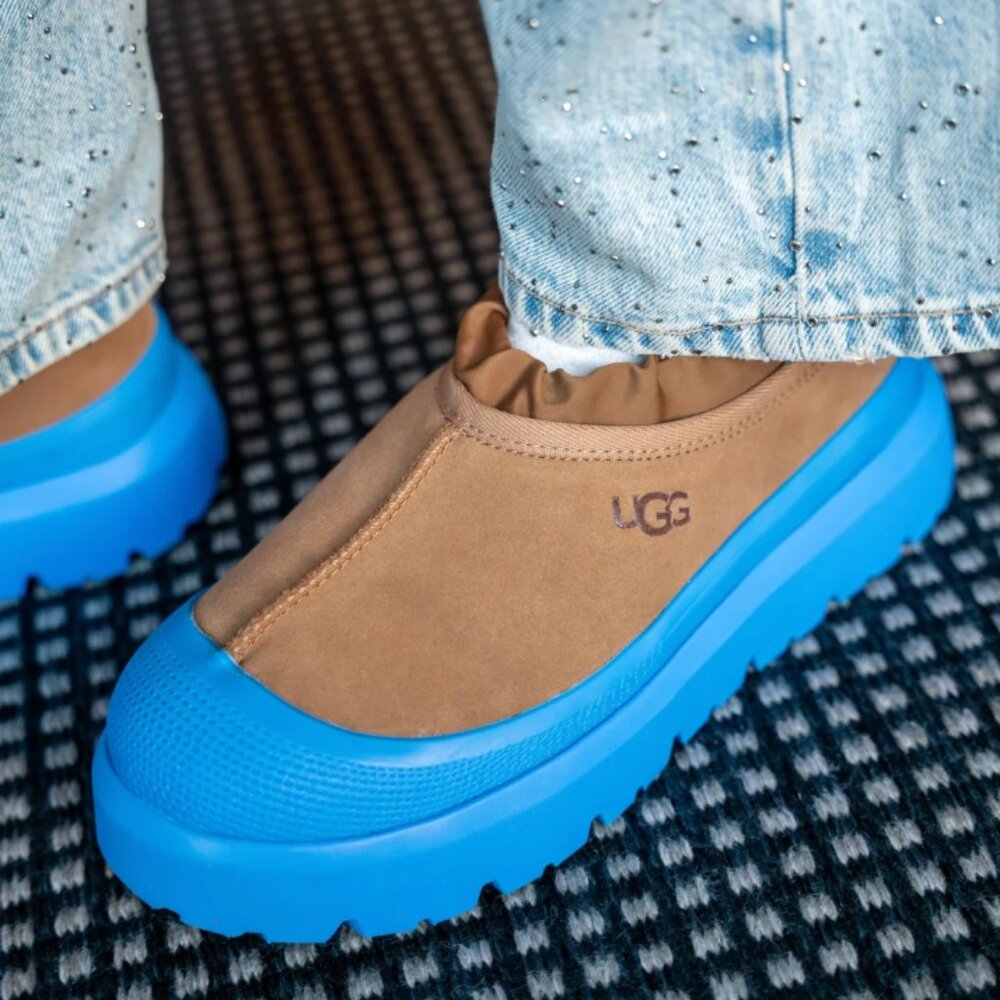 NWT UGG Tasman Hybrid women US 7